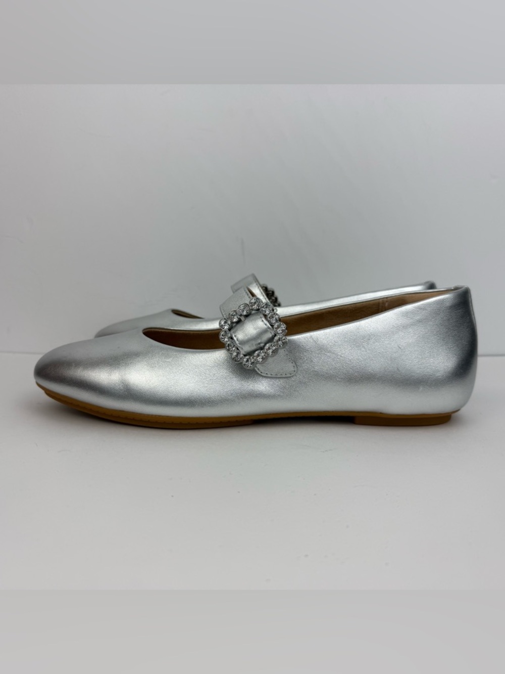 FitFlop Silver Leather Mary Jane Flats Crystal Buckle Size 7.5